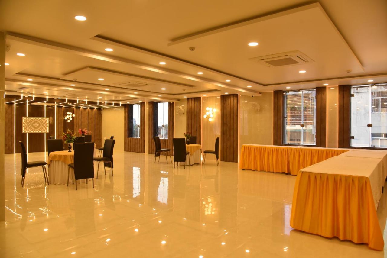 Hotel Nexus L Hotels In Charbagh Lucknow Extérieur photo