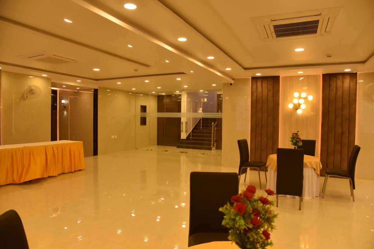 Hotel Nexus L Hotels In Charbagh Lucknow Extérieur photo