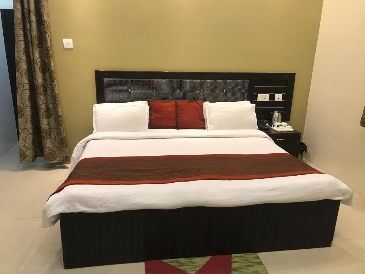Hotel Nexus L Hotels In Charbagh Lucknow Extérieur photo