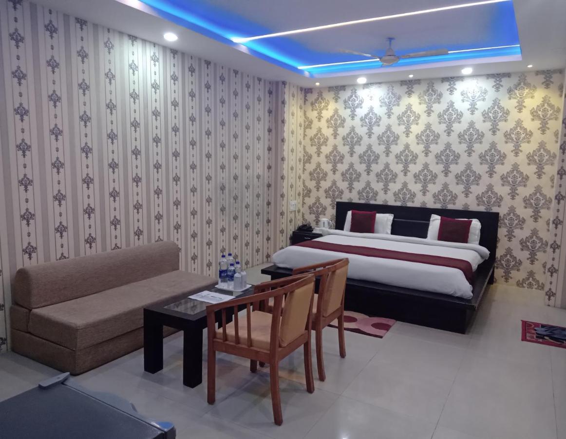 Hotel Nexus L Hotels In Charbagh Lucknow Extérieur photo