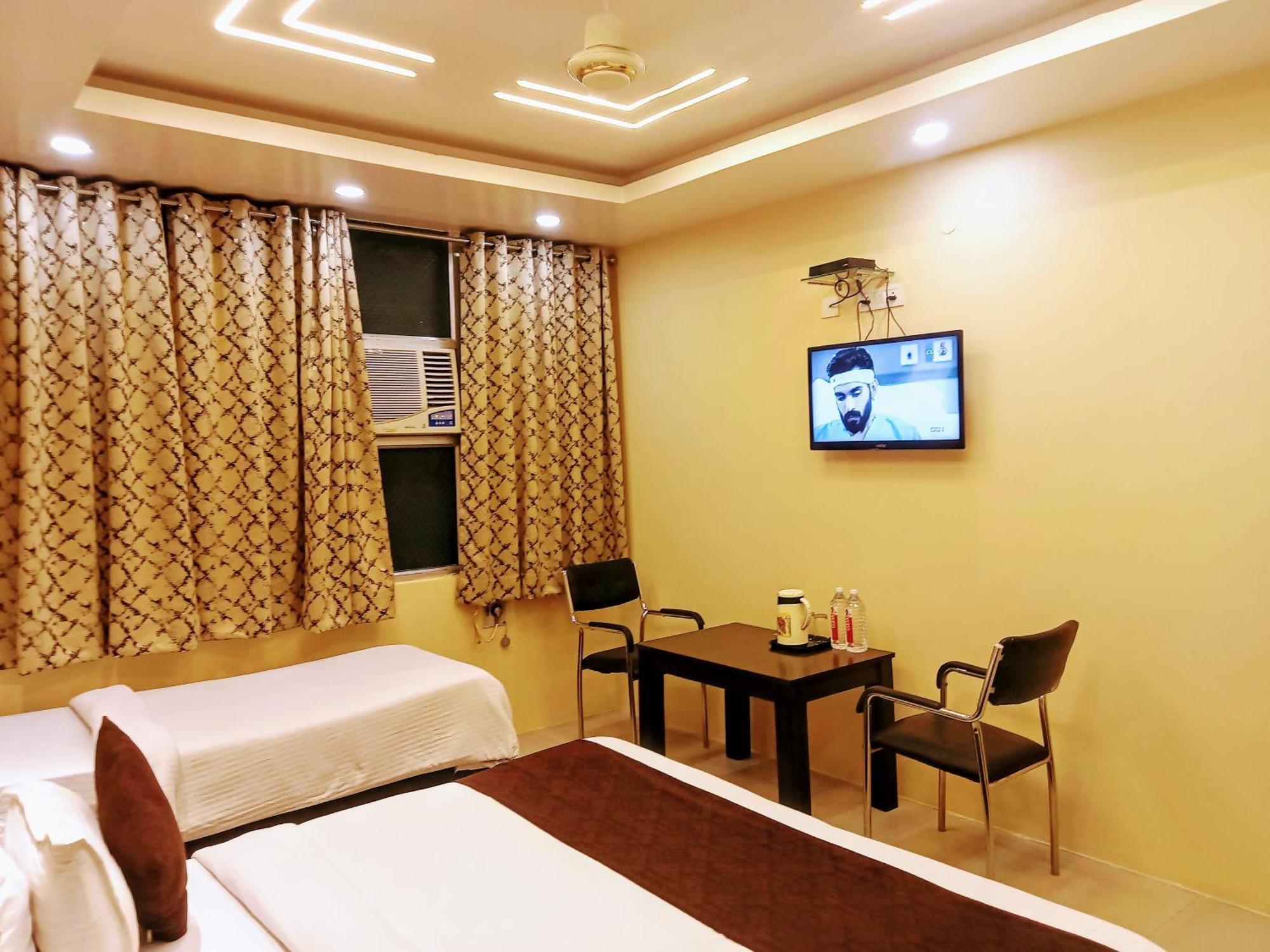 Hotel Nexus L Hotels In Charbagh Lucknow Extérieur photo